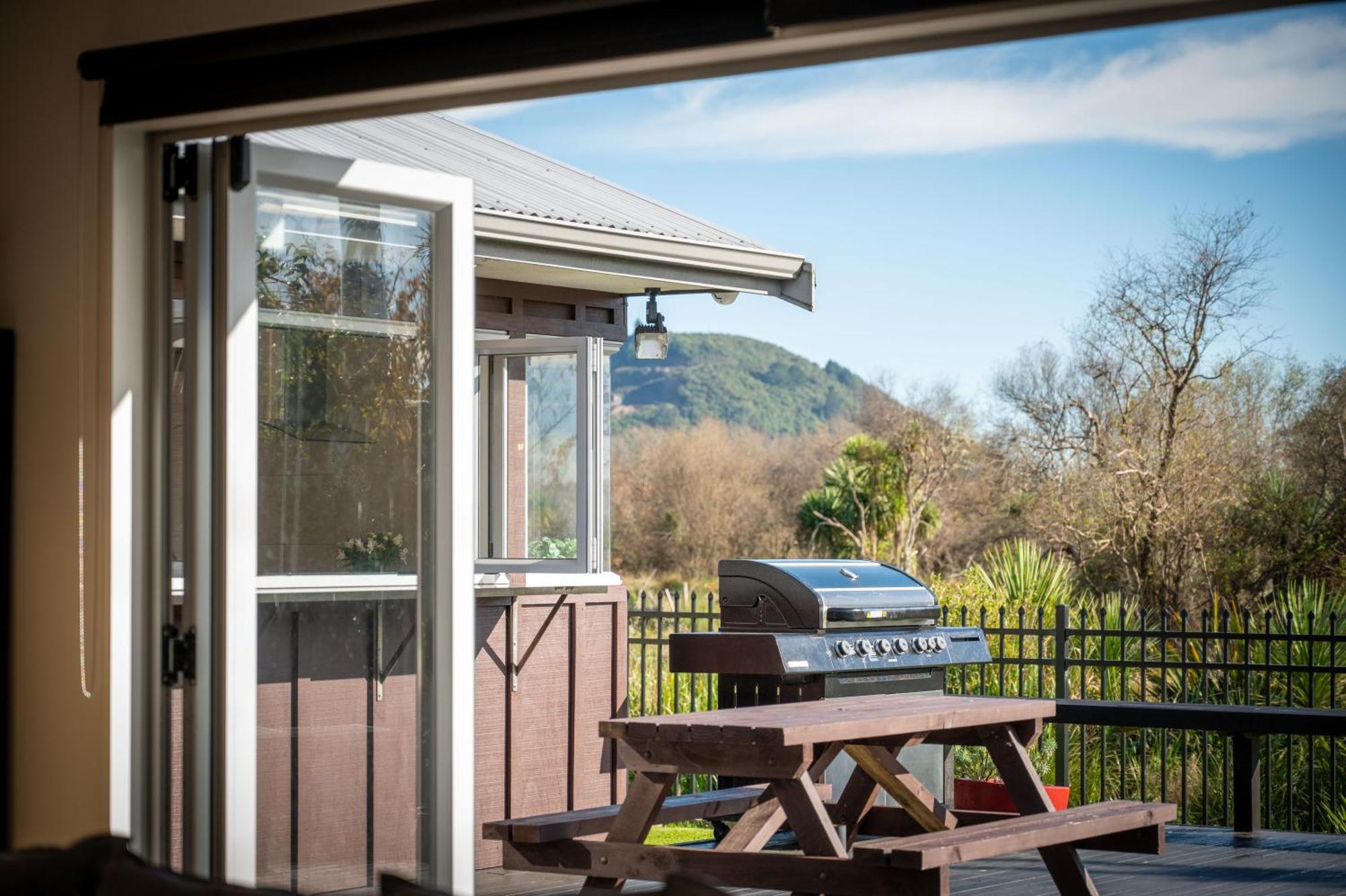 Zodiac Bay Lake Retreat Rotorua Exteriér fotografie